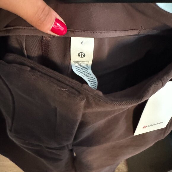 *NWT* Lululemon Utilitech Relaxed-Fit Mid-Rise Trouser - Espresso - Picture 7 of 7